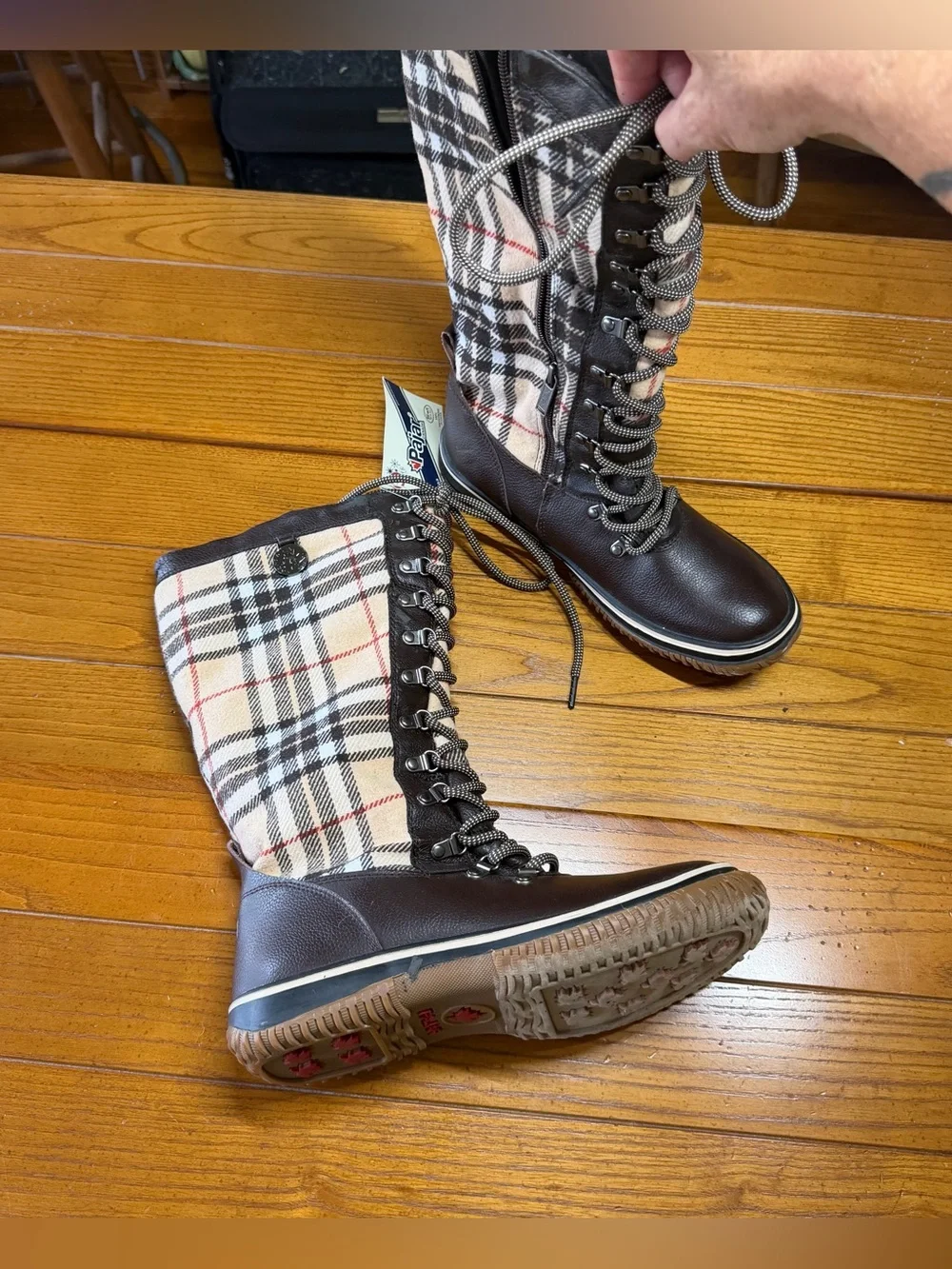 Pajar Canada Tall Plaid Winter Boots – NWT – Size 8/8.5 (EU 39)